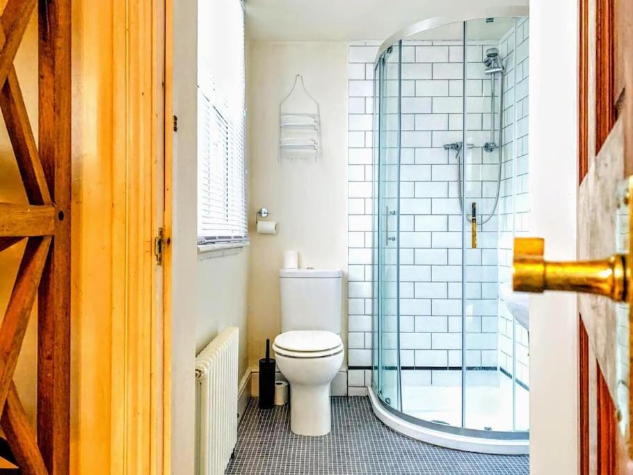 Cute Cottage 5 Min Walk From Cafes Station And Sea Hastings Dış mekan fotoğraf
